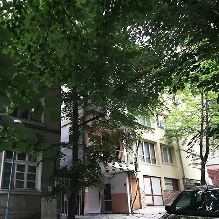 Yellow Home, Top Center, On The Danov Hill * بلوفديف