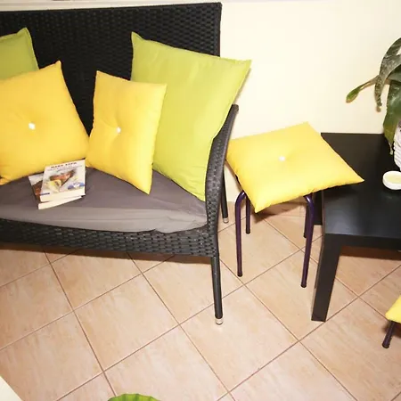 شقة Yellow Home, Top Center, On The Danov Hill بلوفديف